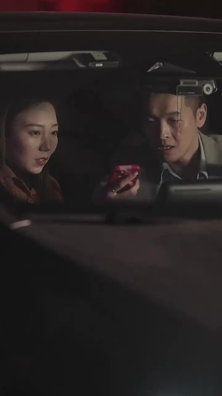 成了总裁暗恋的那个她 第1-20集