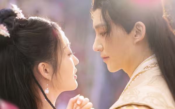 医见钟情,奈何陛下偏要宠我