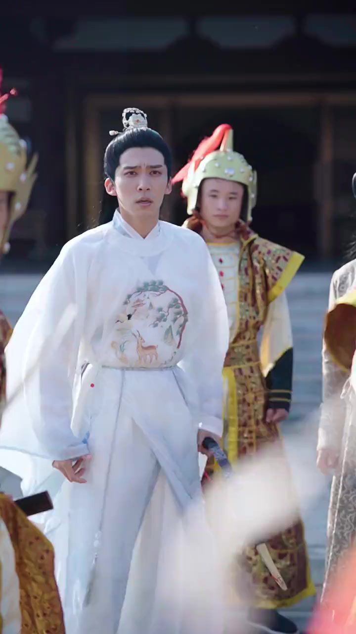 复仇女帝:拐个国师做皇后